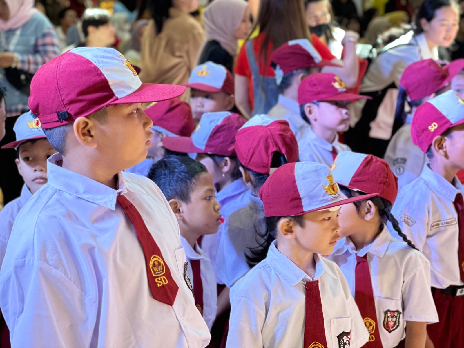 Semarak Kemerdekaan! Siswa-Siswi SD Nusa Indah Tampil Memukau di Pentas Seni